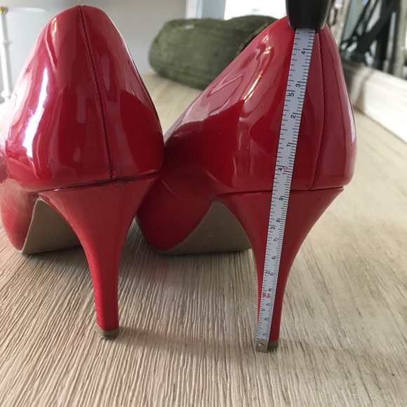 Red Mossimo Target brand heels - Picture 3 of 5